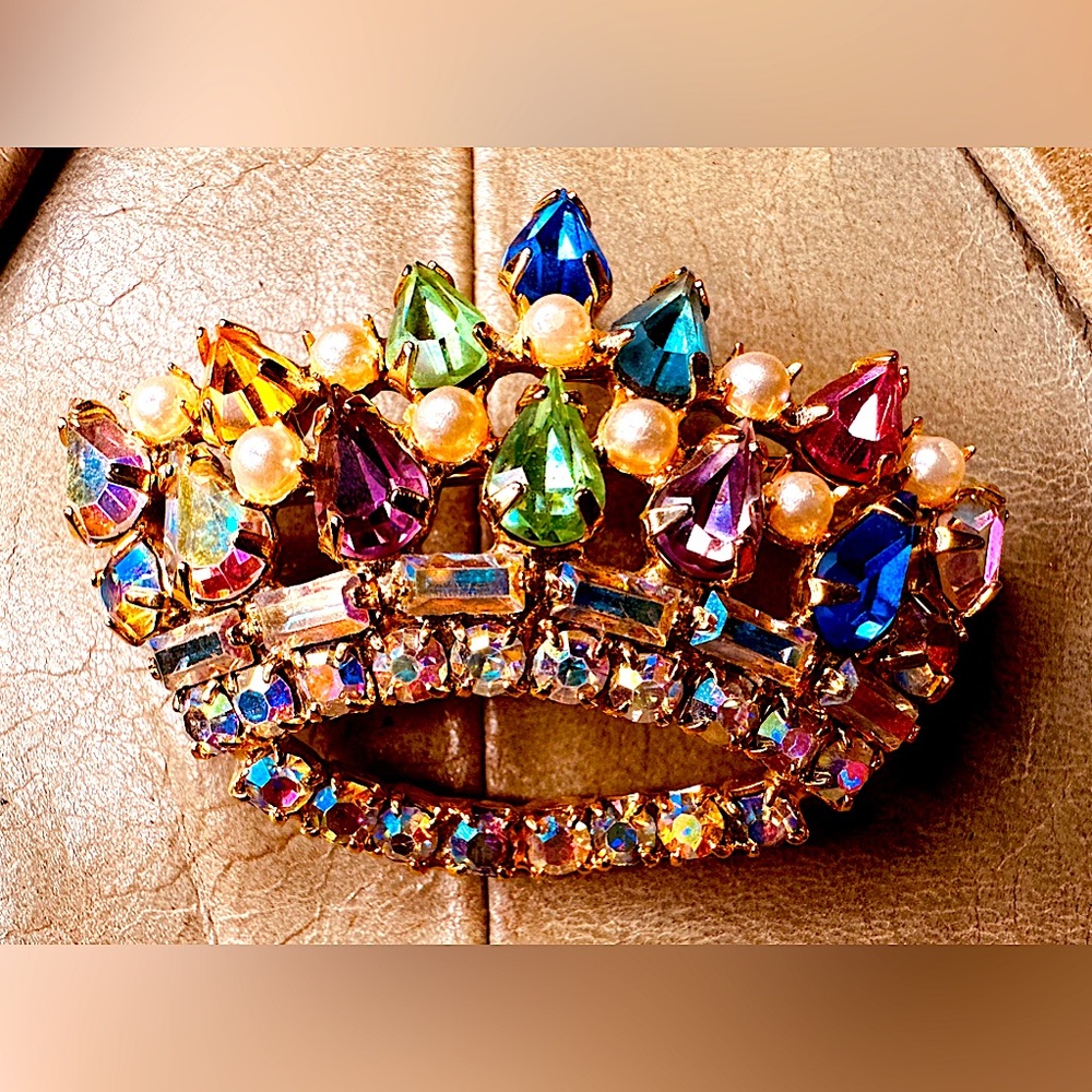 B. David Vintage Rhinestone Crown Brooch Gold Tone Aurora Pink Green Orange Purp
